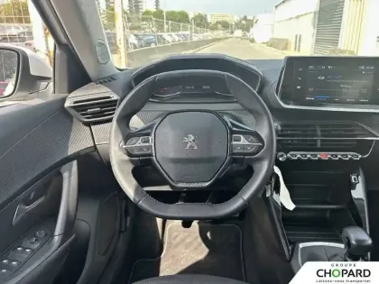 Photo 16 Peugeot 2008  PureTech 100 S&S BVM6