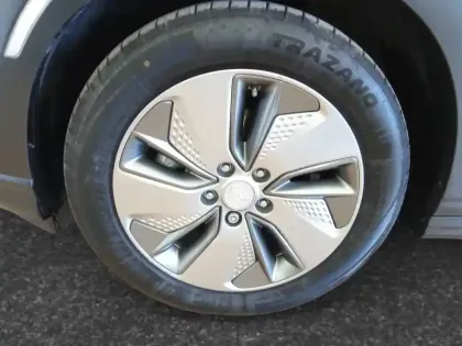 Photo 13 Hyundai Kona  Electrique 64 kWh - 204 ch