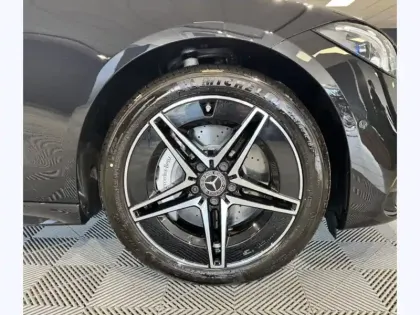 Photo 8 Mercedes Classe C Gén. V (S206) Ph1 AMG Line + 5