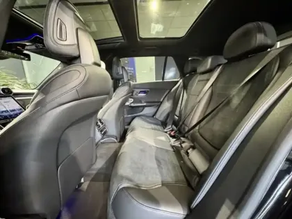 Photo 6 Mercedes Classe C Gén. V (S206) Ph1 AMG Line + 5