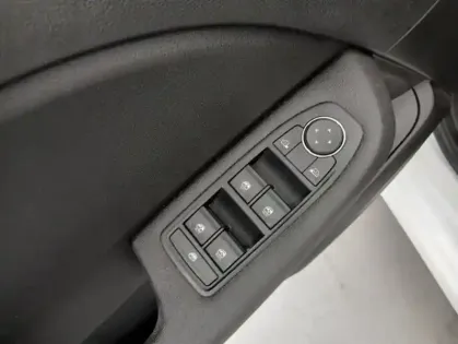 Photo 12 Renault Clio V TCe 100 GPL Evolution