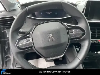 Photo 8 Peugeot 208  e- 136ch Allure Pack