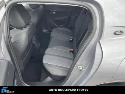 Photo 11 Peugeot 208  e- 136ch Allure Pack