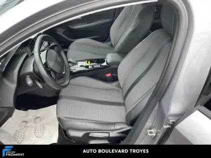 Photo 10 Peugeot 208  e- 136ch Allure Pack