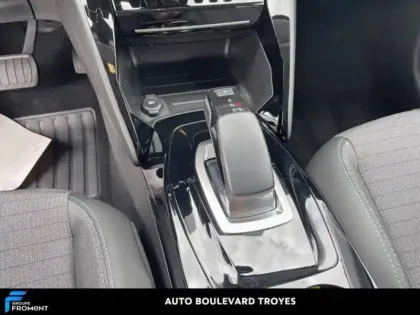 Photo 13 Peugeot 208  e- 136ch Allure Pack