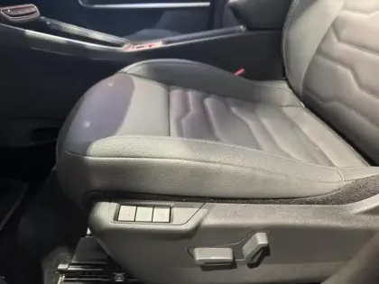 Photo 14 Jeep Avenger  1.2 Turbo T3 110ch MHEV Summit BVR6 eHybrid