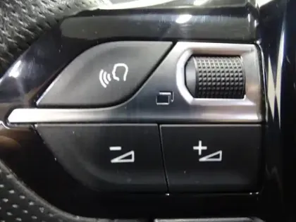 Photo 12 Peugeot 3008  HYBRID 225ch GT e-EAT8