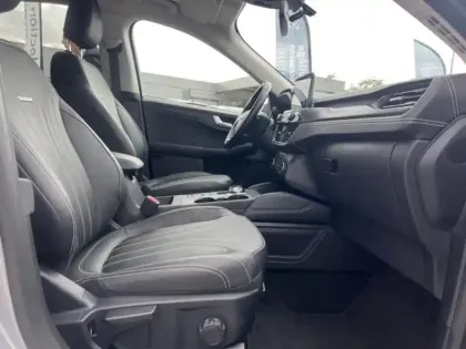 Photo 10 Ford Kuga  2.5 Duratec 190ch FHEV Vignale BVA i-AWD