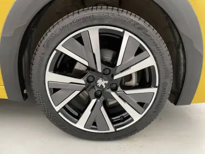 Photo 17 Peugeot 208  PureTech 100 S&S BVM6