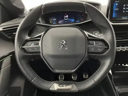 Photo 22 Peugeot 208  PureTech 100 S&S BVM6