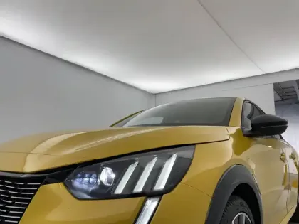 Photo 23 Peugeot 208  PureTech 100 S&S BVM6