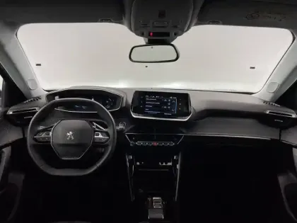 Photo 27 Peugeot 2008  Electrique 136 ch