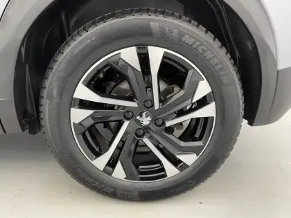 Photo 15 Peugeot 2008  Electrique 136 ch