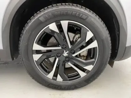 Photo 17 Peugeot 2008  Electrique 136 ch