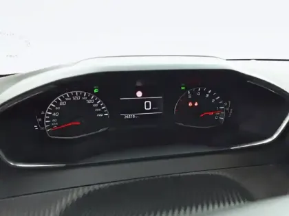 Photo 30 Peugeot 208  PureTech 75 S&S BVM5