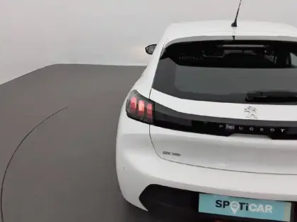 Photo 37 Peugeot 208  PureTech 75 S&S BVM5