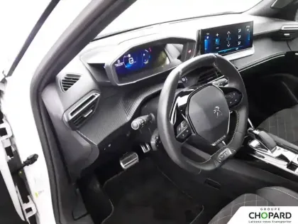 Photo 39 Peugeot 2008  PureTech 130 S&S EAT8