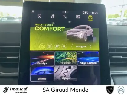 Photo 14 Renault Captur  E-Tech full hybrid 145