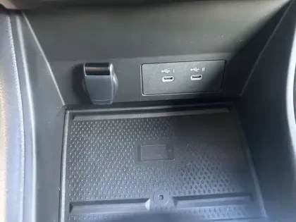 Photo 21 Renault Captur  E-Tech full hybrid 145