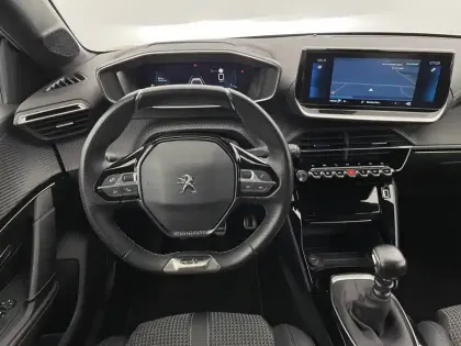 Photo 55 Peugeot 208  PureTech 100 S&S BVM6