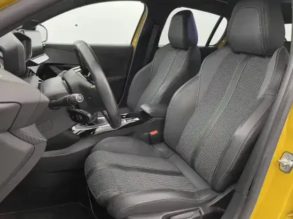 Photo 47 Peugeot 208  PureTech 100 S&S BVM6