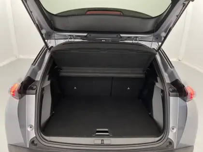 Photo 12 Peugeot 2008  PureTech 130 S&S BVM6