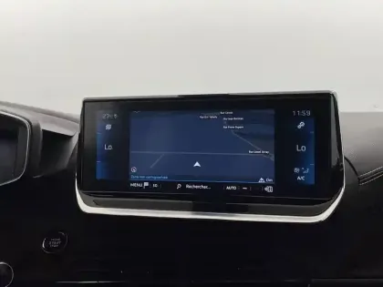 Photo 19 Peugeot 2008  PureTech 130 S&S BVM6