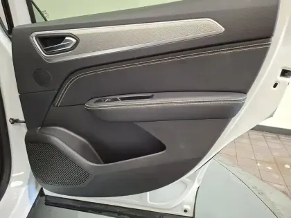 Photo 19 Renault Arkana  E-Tech full hybrid 145 GSR2