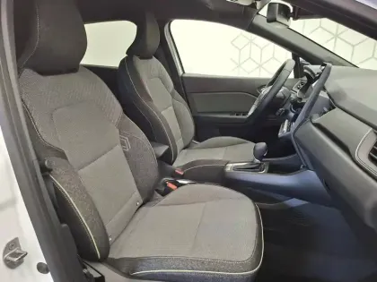 Photo 29 Renault Captur  E-Tech full hybrid 145 ch