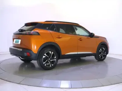 Photo 4 Peugeot 2008  PureTech 130 S&S BVM6