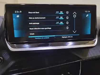 Photo 20 Peugeot 2008  PureTech 130 S&S BVM6