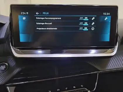 Photo 22 Peugeot 2008  PureTech 130 S&S BVM6