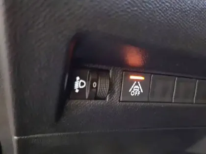 Photo 29 Peugeot 2008  PureTech 130 S&S BVM6