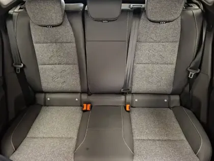 Photo 41 Renault Austral  full hybrid E-Tech 200 ch