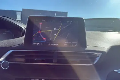 Photo 86 Peugeot 3008  Hybrid4 300 e-EAT8