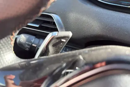 Photo 51 Peugeot 3008  Hybrid4 300 e-EAT8