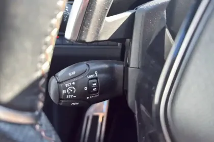 Photo 83 Peugeot 3008  Hybrid4 300 e-EAT8