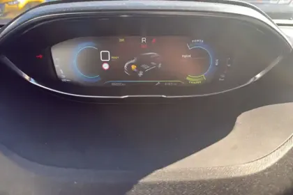 Photo 77 Peugeot 3008  Hybrid4 300 e-EAT8