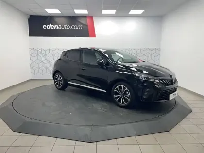 Photo 6 Renault Clio  E-Tech full hybrid 145