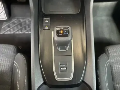 Photo 23 Nissan Qashqai  Mild Hybrid 158 ch Xtronic