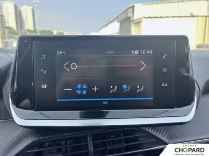 Photo 11 Peugeot 2008  BlueHDi 130 S&S EAT8