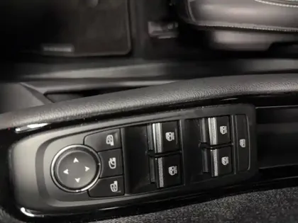 Photo 12 Renault Espace  E-Tech full hybrid 200 GSR2