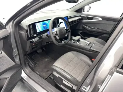 Photo 11 Renault Espace  E-Tech full hybrid 200 GSR2