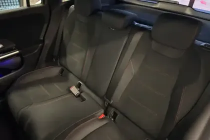 Photo 10 Mercedes GLA  250 e 8G-DCT