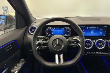Photo 19 Mercedes GLA  250 e 8G-DCT