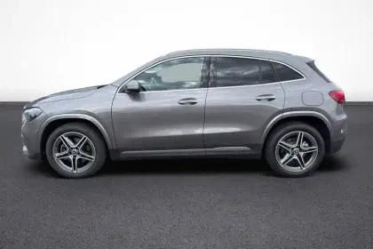 Photo 22 Mercedes GLA  250 e 8G-DCT