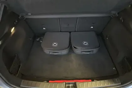 Photo 8 Mercedes GLA  250 e 8G-DCT