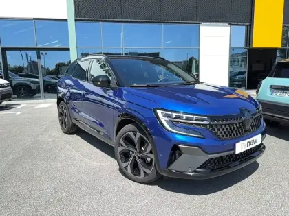 Photo 27 Renault Austral  E-Tech full hybrid 200 GSR2