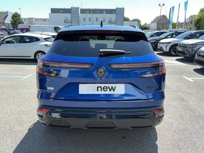 Photo 24 Renault Austral  E-Tech full hybrid 200 GSR2