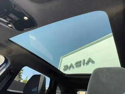 Photo 41 Renault Austral  E-Tech full hybrid 200 GSR2